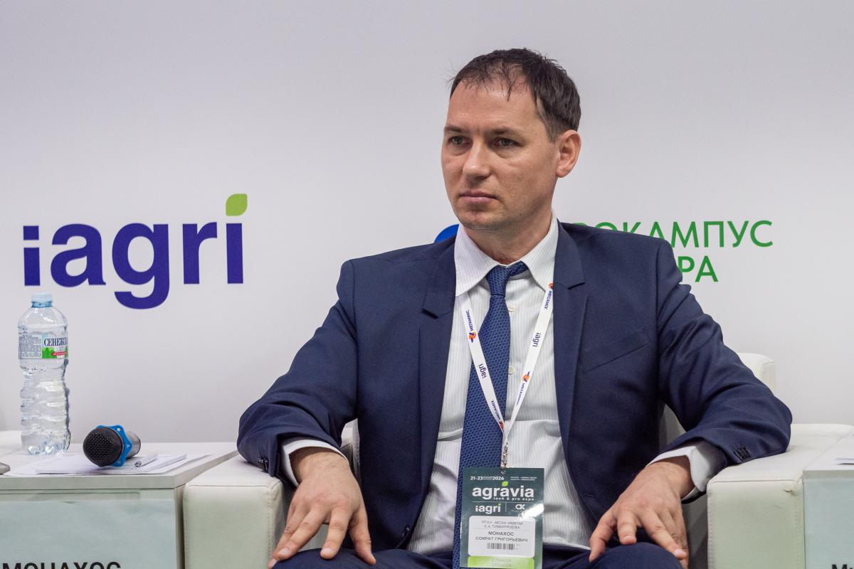 Заведующий кафедрой молекулярной селекции, клеточных технологий и семеноводства, директор селекционно-семеноводческого центра овощных культур ФГБОУ ВО «РГАУ — МСХА им. К. А. Тимирязева» Сократ Монахос